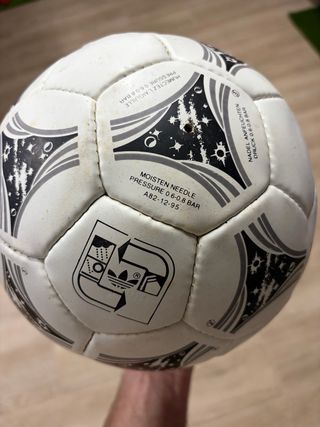 Balón Questra Pontiac FIFA 1994