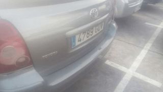 Faro toyota avensis ranchera familiar t25 20907860