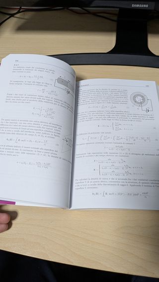 Fisica Generale Problemi di Elettromagnetismo e...