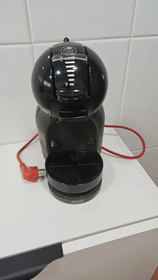 Cafetera Dolce Gusto Negra