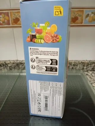 MINI LICUADORA PORTÁTIL.