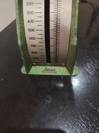 Balanza antigua de cocina