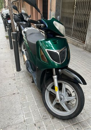 Moto SH 125 Scooter Automática