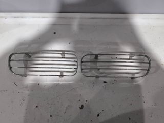 Rejillas Pilotos Nissan Terrano 2