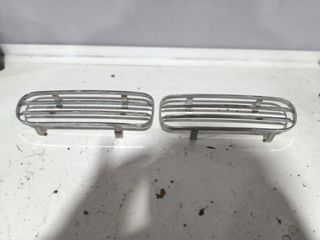 Rejillas Pilotos Nissan Terrano 2