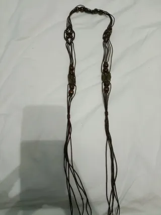 Cinturón de cuerda con cuentas