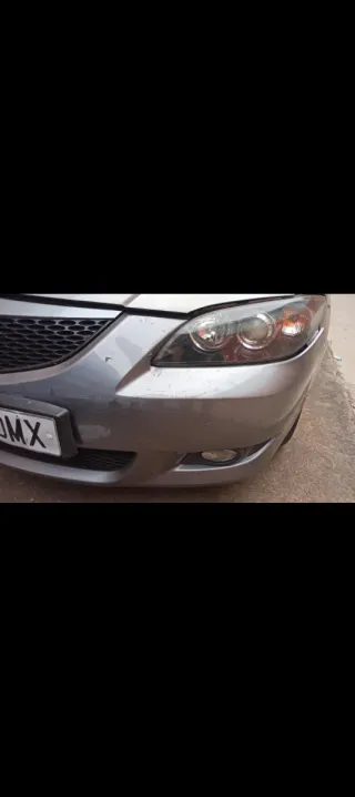 Mazda 3 2005 con "averiado"