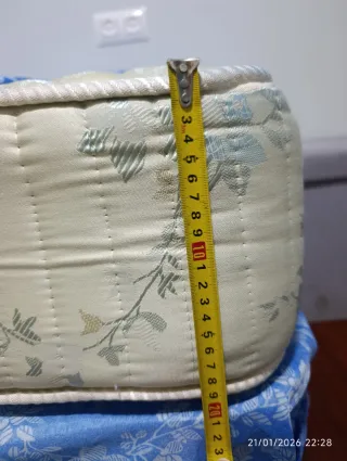 2 Camas Individuales Blancas