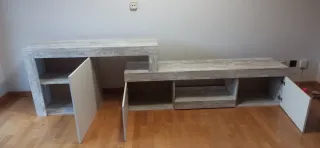 Mueble TV modular salón gris y blanco