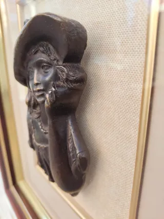 Cuadro en relieve bronce retrato mujer vintage