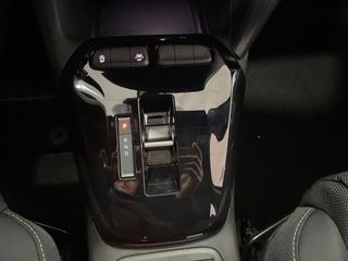 Opel Corsa 1.2T XHLHybrid 81kW GS eDCT