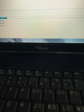 Portátil Fujitsu Siemens AMILO Intel Core 2 Duo