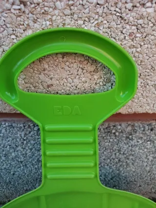 Trineo pala nieve marca EDA verde