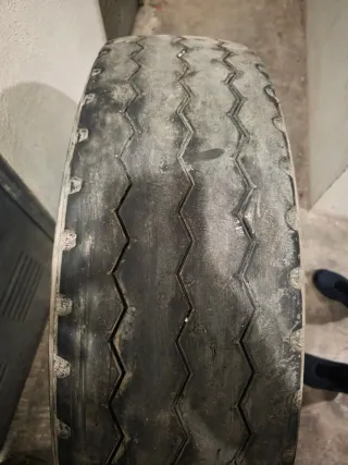 Neumático 315/80R22.5 156/150K