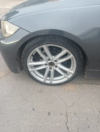 LLANTAS BMW 18" CON GOMAS