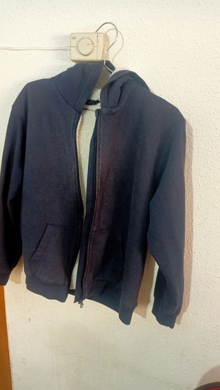 Sudadera infantil azul con forro polar