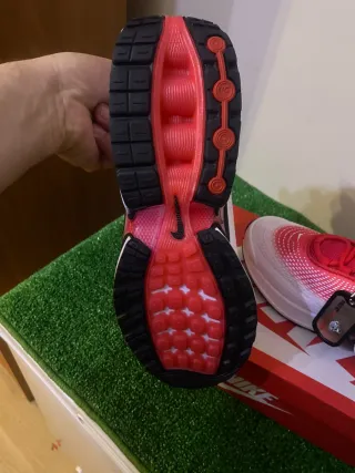 Nike Air Plus DN Rojo/Blanco