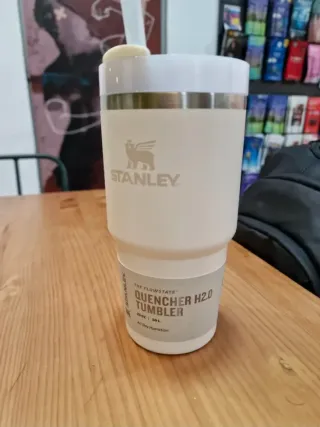 Termo Stanley Quencher H2.0 FlowState 20oz