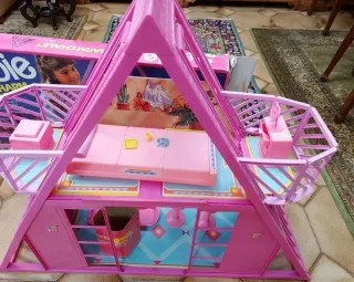 Barbie Suncharm Chalet Mattel vintage