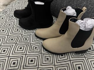 2 Paia di Stivali al Ginocchio da Donna