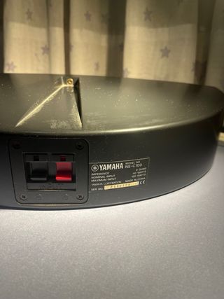 Altavoz Yamaha Negro
