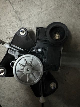 Elevalunas Eléctrico Toyota Yaris 2021