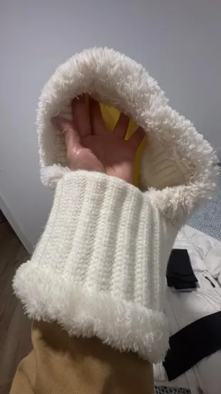 Chaqueta Nike  dama ,gorro y5 pares de calcetines