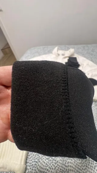 Chaqueta Nike  dama ,gorro y5 pares de calcetines