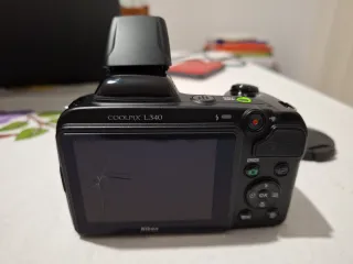 Cámara Nikon 28x Zoom Óptico ED VR