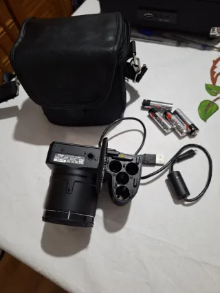 Cámara Nikon 28x Zoom Óptico ED VR