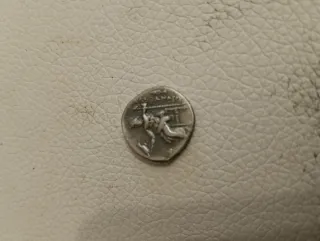 Moneda de plata antigua