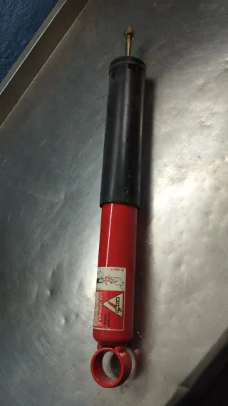 Amortiguador trasero land Cruiser 70