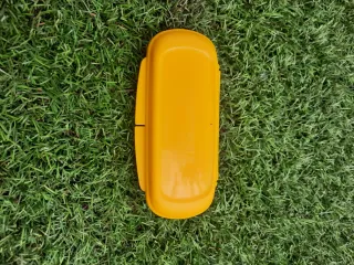 Caixa Tupperware Laranja e Vermelha com talheres