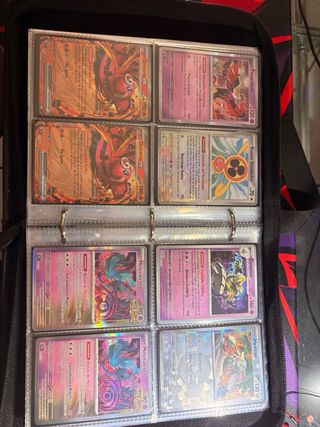 Cartas Pokémon Mega-Lucario EX y Mega-Charizard X