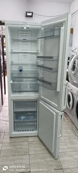 NEVERA COMBI SIEMENS NO FROST ENERGÍA A+