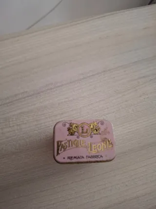 Scatolina pastiglie Leone piccola