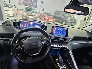 Peugeot 3008 PureTech 130 Allure EAT6 96 kW (130 CV)