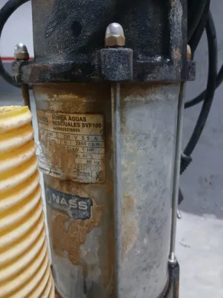 Bomba de aguas residuales sumergible