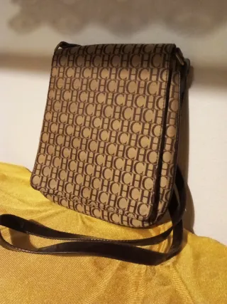 Bolso bandolera Carolina Herrera CH