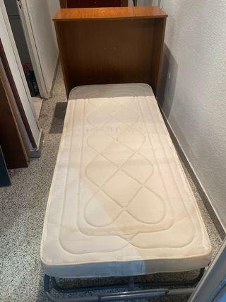 Cómoda con cama oculta