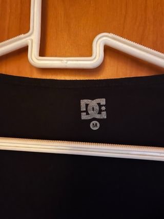 Camiseta DC Shoes Negra Mujer