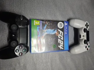 Consola Sony PS4 Negra