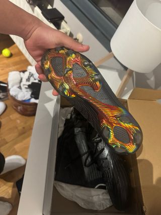 Botas de fútbol élite negras skitchers