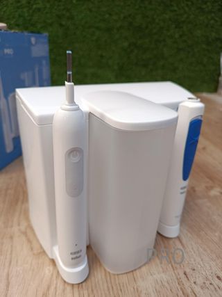 Braun Pro-1 + Irrigador Oxyjet - Cepillo Eléctrico + Irrigador Blanco Y Azul