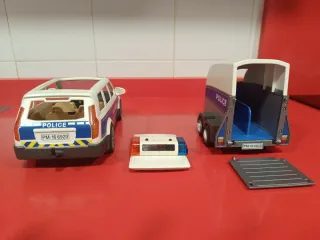 Coche de policía Playmobil con figura