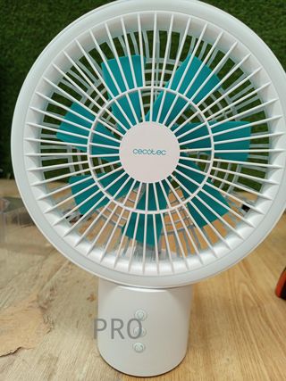 Cecotec Ventilador de Sobremesa a Batería