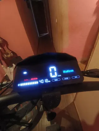 Vendo o cambio Patinete Kukirin G2