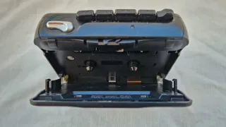 Panasonic RQ-V201 Walkman Radio Cassette Player