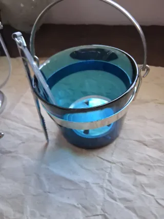 Juego metal y cristal vintage azul