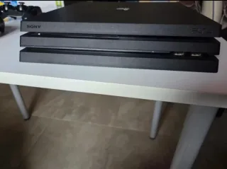 PS4 Pro 1TB Nero + 2 Controller + Giochi